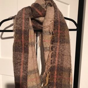 Loft scarf